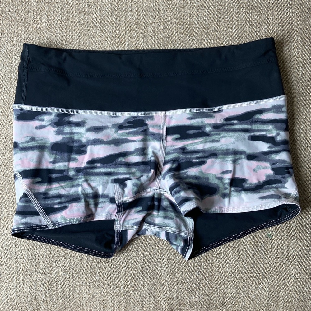 Reversible shorts, size 8